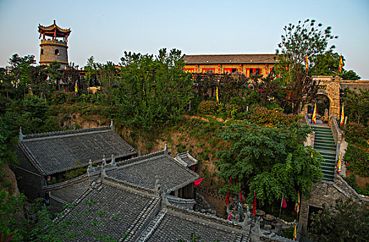 cách lai tạo gà đá cựa