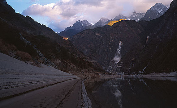ban nang tien ca